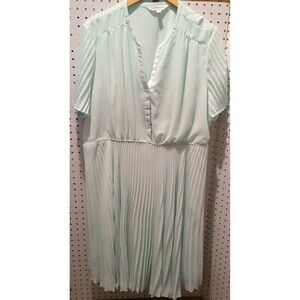Downeast Green Dress Spring Summer 1X Short Sleeve Pleated Vneck
